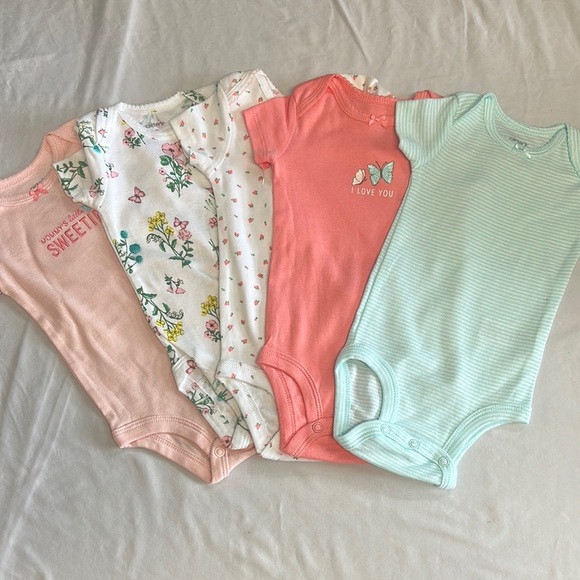 Carter’s - NWOT - Baby One Piece Set - Pink, White, blue - Picture 1 of 11